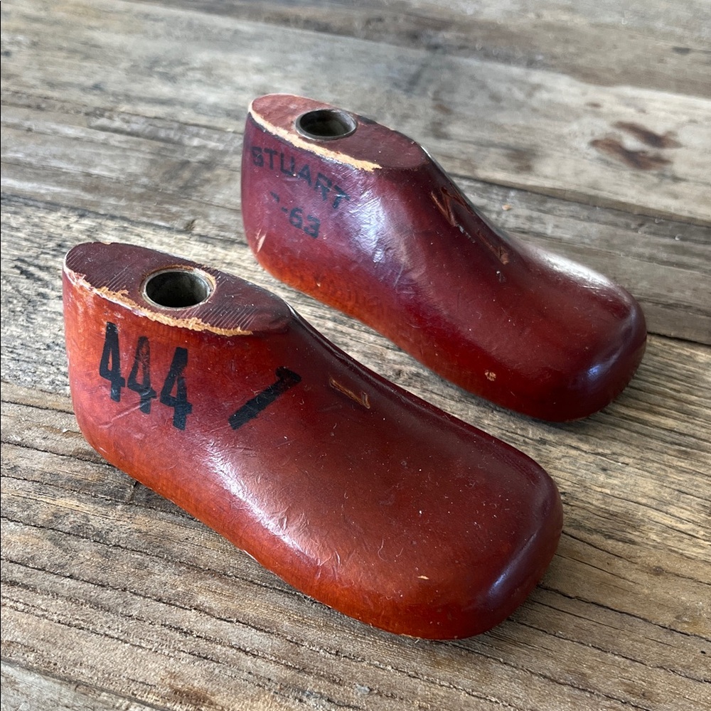 Vintage Unique Shoe Wood Molds Forms Last 1M Child Kid Set 2 Stuart 444 Pair